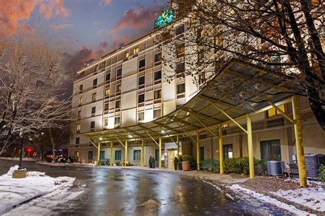 cheapest place to stay in somerville ma area
